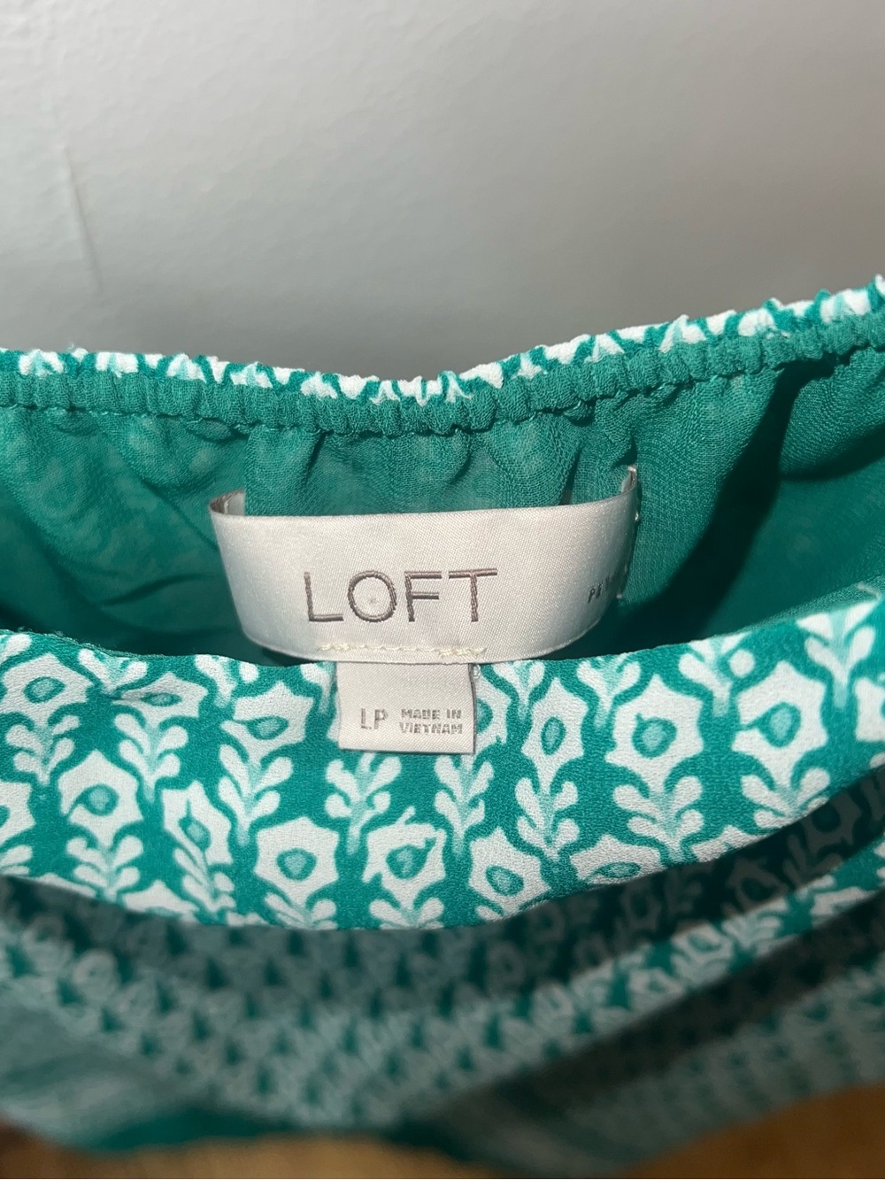 LOFT Green Printed Spaghetti-Strap Camisole - Picture 3 of 3
